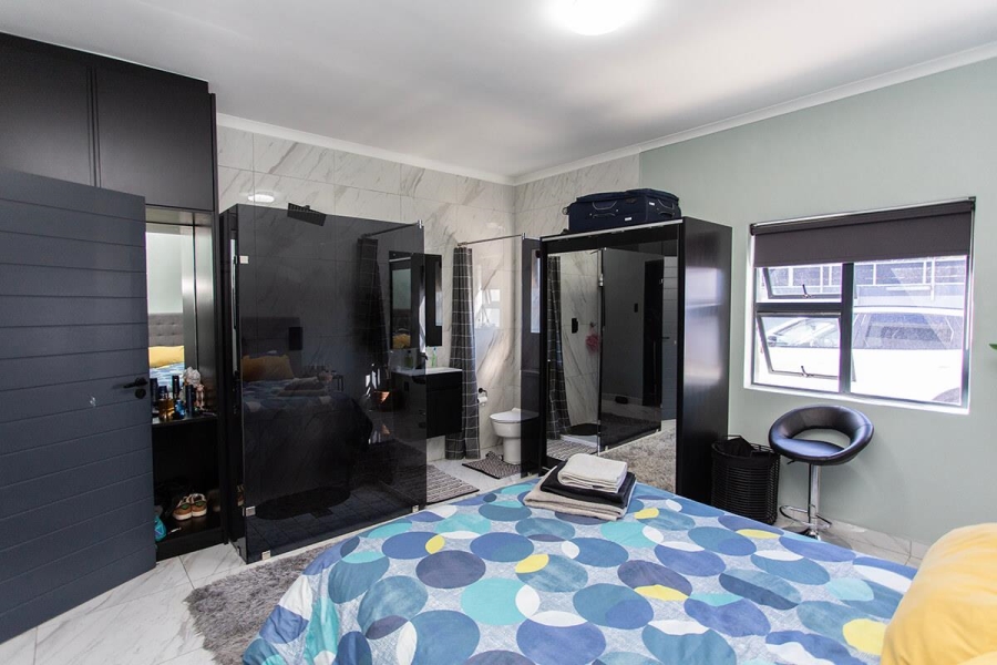 0 Bedroom Property for Sale in Table View Western Cape